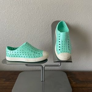 Native turquoise Jefferson shoes size C13